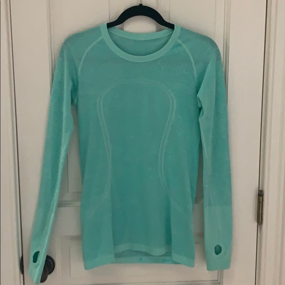 Lululemon exclusive Seawheeze long sleeve